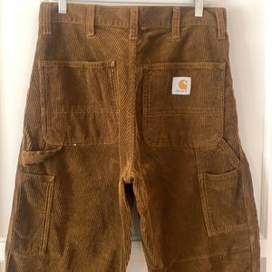 Size 29x32 but waist measures 32